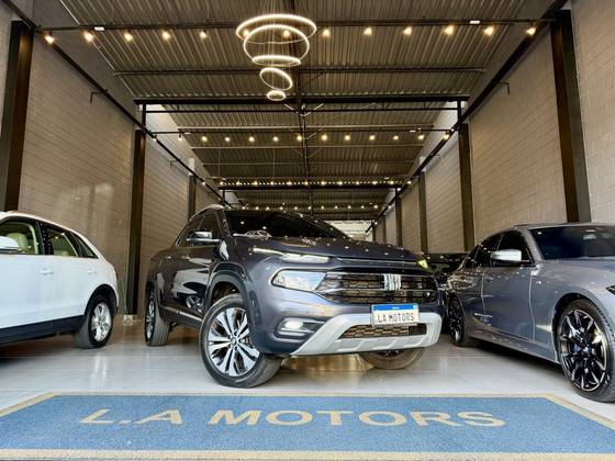 FIAT TORO 2.0 16V TURBO DIESEL VOLCANO 4WD AT9 FIAT TORO 2.0 16V TURBO DIESEL VOLCANO 4WD AT9